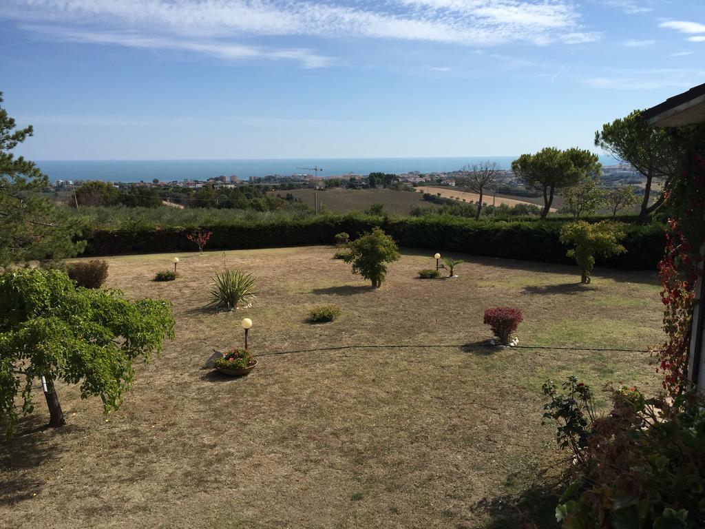 Villa DolcevitaSan Costanzo エクステリア 写真