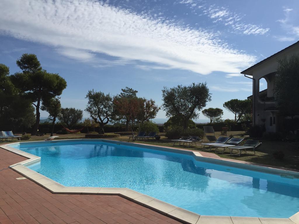 Villa DolcevitaSan Costanzo エクステリア 写真